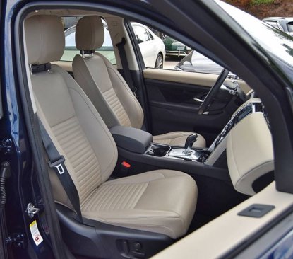 Used 2020 Land Rover Discovery Sport S image 25