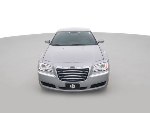 Used 2014 Chrysler 300 w/ Wheels & Beats Group image 2