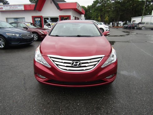 Used 2011 Hyundai Sonata Limited w/ Navigation Pkg 5 image 2