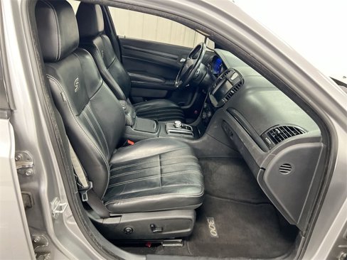 Used 2015 Chrysler 300 S image 21