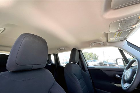 Used 2021 Jeep Renegade Latitude image 24