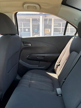 Used 2014 Chevrolet Sonic LT image 11