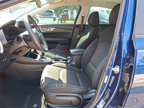 Certified 2020 Kia Forte LXS image 13