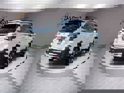 Used 2021 Subaru Outback Limited image 3