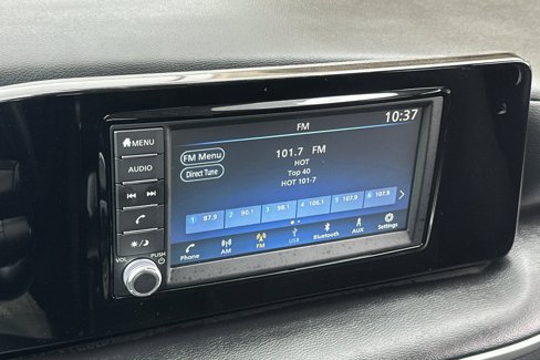 Used 2025 Nissan Kicks S w/ Charging Package image 20