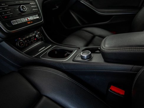 Used 2018 Mercedes-Benz CLA 250 image 23