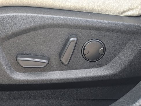 Used 2023 Ford Edge Titanium image 20