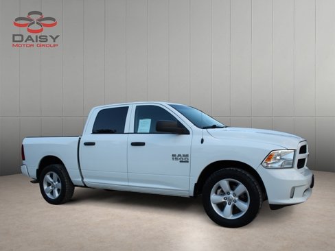 Used 2022 RAM 1500 Express w/ Express Value Package image 3