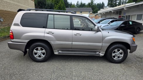 Used 2001 Toyota Land Cruiser image 4