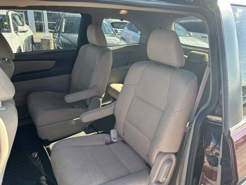 Used 2014 Honda Odyssey LX image 19