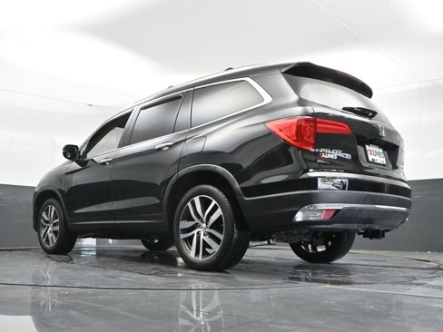 Used 2018 Honda Pilot Touring image 54