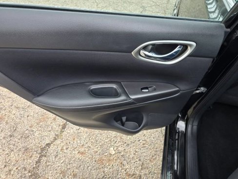 Used 2018 Nissan Sentra SV image 12
