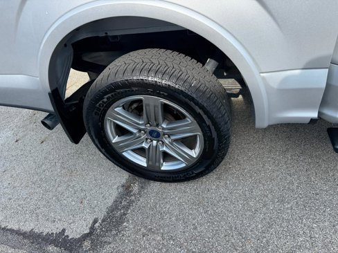 Used 2019 Ford F150 XLT w/ Equipment Group 302A Luxury image 9