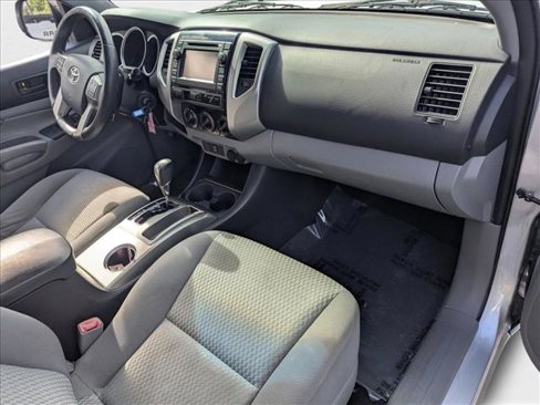 Used 2013 Toyota Tacoma PreRunner image 19
