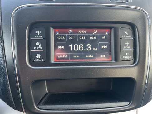 Used 2016 Dodge Journey SXT w/ Comfort/Convenience Group image 18