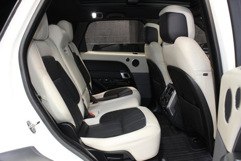 Used 2020 Land Rover Range Rover Sport HST image 37
