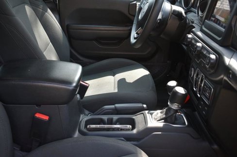 Used 2023 Jeep Wrangler Unlimited image 25