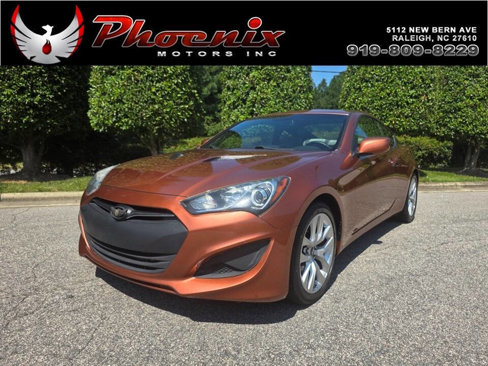 Used 2013 Hyundai Genesis 2.0T image 1