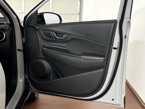 Used 2023 Hyundai Kona SEL image 36