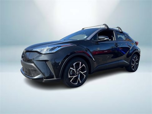 Used 2020 Toyota C-HR XLE image 2
