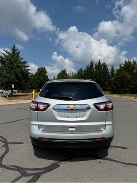 Used 2017 Chevrolet Traverse LS image 7