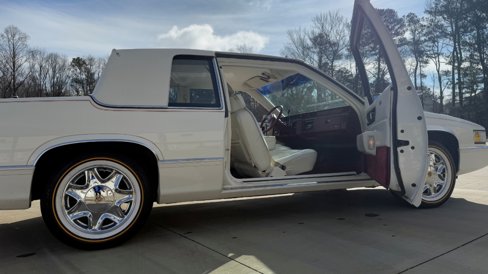 Used 1989 Cadillac De Ville Coupe image 24