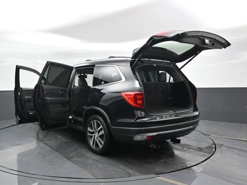 Used 2018 Honda Pilot Touring image 56