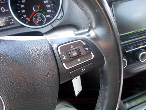 Used 2013 Volkswagen Golf TDI image 19