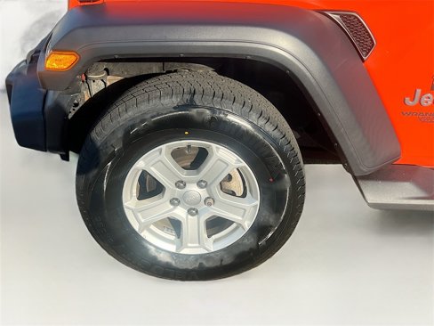 Used 2018 Jeep Wrangler Unlimited Sport S image 32