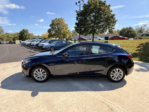 Used 2016 MAZDA MAZDA3 i Touring w/ Popular Equipment Package image 9