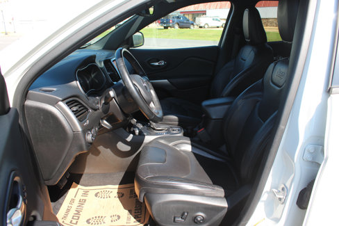 Used 2019 Jeep Cherokee High Altitude image 19