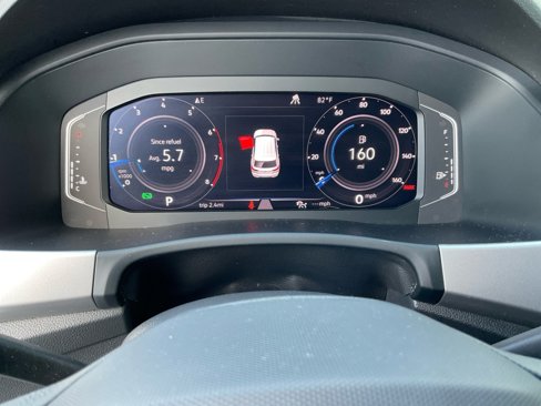 Used 2020 Volkswagen Atlas Cross Sport SEL Premium image 13