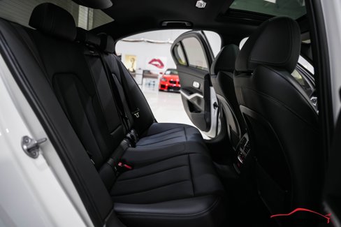 Used 2023 BMW 330e w/ M Sport Package image 47