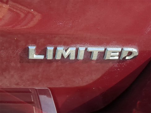 Used 2021 Jeep Grand Cherokee Limited w/ Sun & Sound Group image 11
