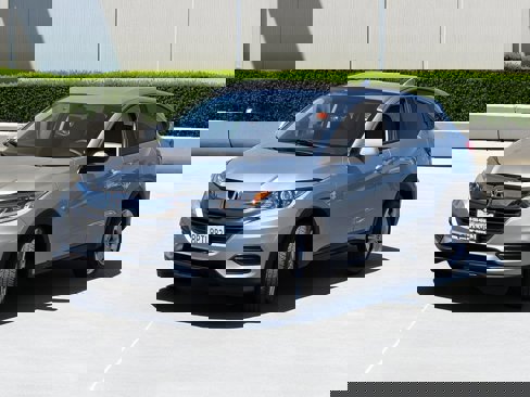 Used 2020 Honda HR-V LX image 6