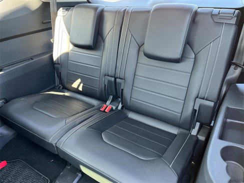 Used 2021 Volkswagen Atlas SEL Premium image 18