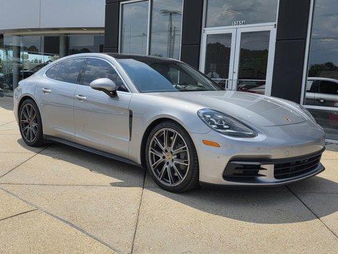 Used 2020 Porsche Panamera 4S image 7