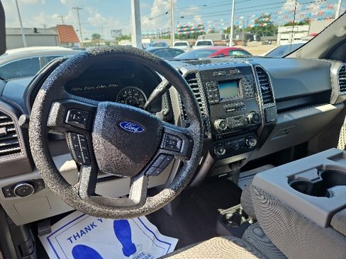 Used 2017 Ford F150 XLT image 10