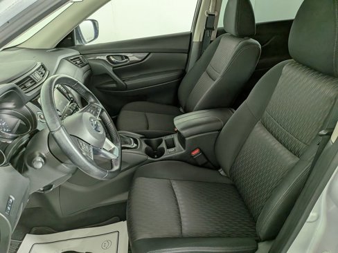 Used 2020 Nissan Rogue SV image 13