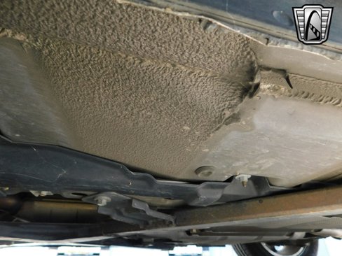 Used 2003 Ford Thunderbird image 25