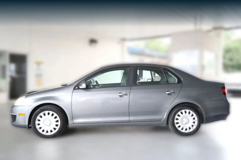 Used 2009 Volkswagen Jetta S image 4