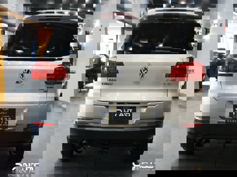 Used 2014 Volkswagen Tiguan SEL image 5