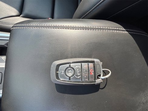 Used 2022 Ford Explorer XLT w/ Equipment Group 202A image 57