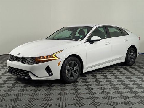 Used 2021 Kia K5 LX image 9