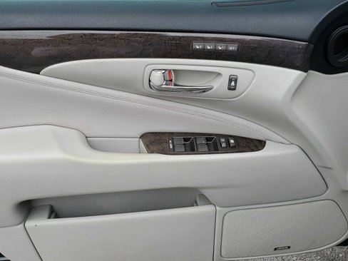 Used 2008 Lexus LS 460 Luxury image 11