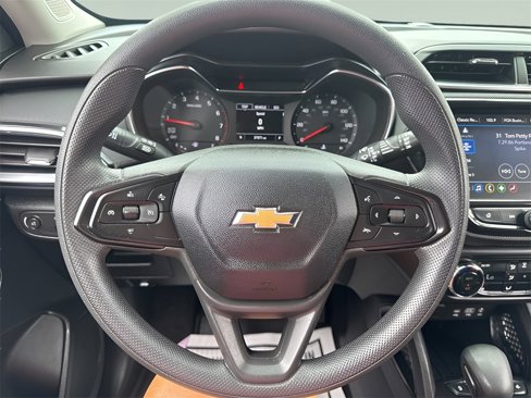 Used 2023 Chevrolet TrailBlazer LT w/ Convenience Package image 19