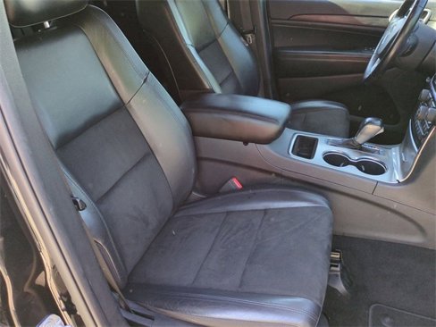 Used 2020 Jeep Grand Cherokee Altitude image 26
