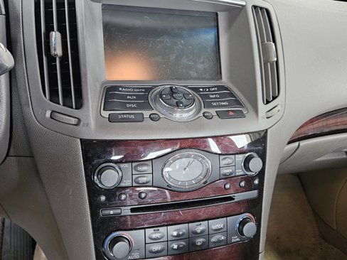 Used 2013 INFINITI G37 Journey w/ Premium Pkg image 26