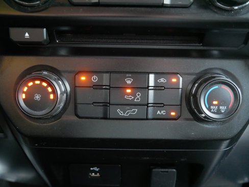 Used 2016 Ford F150 XLT image 15