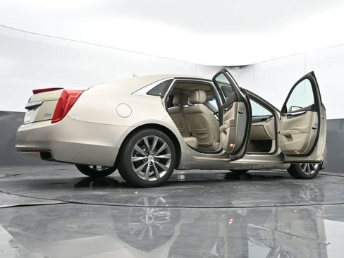 Used 2013 Cadillac XTS Luxury image 53